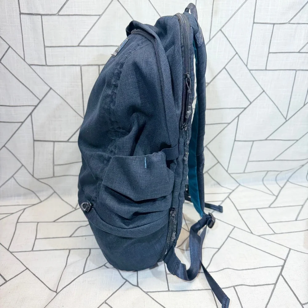 Nathan Backpack One Size Black Hydration Pouch Active Hiking Daypack